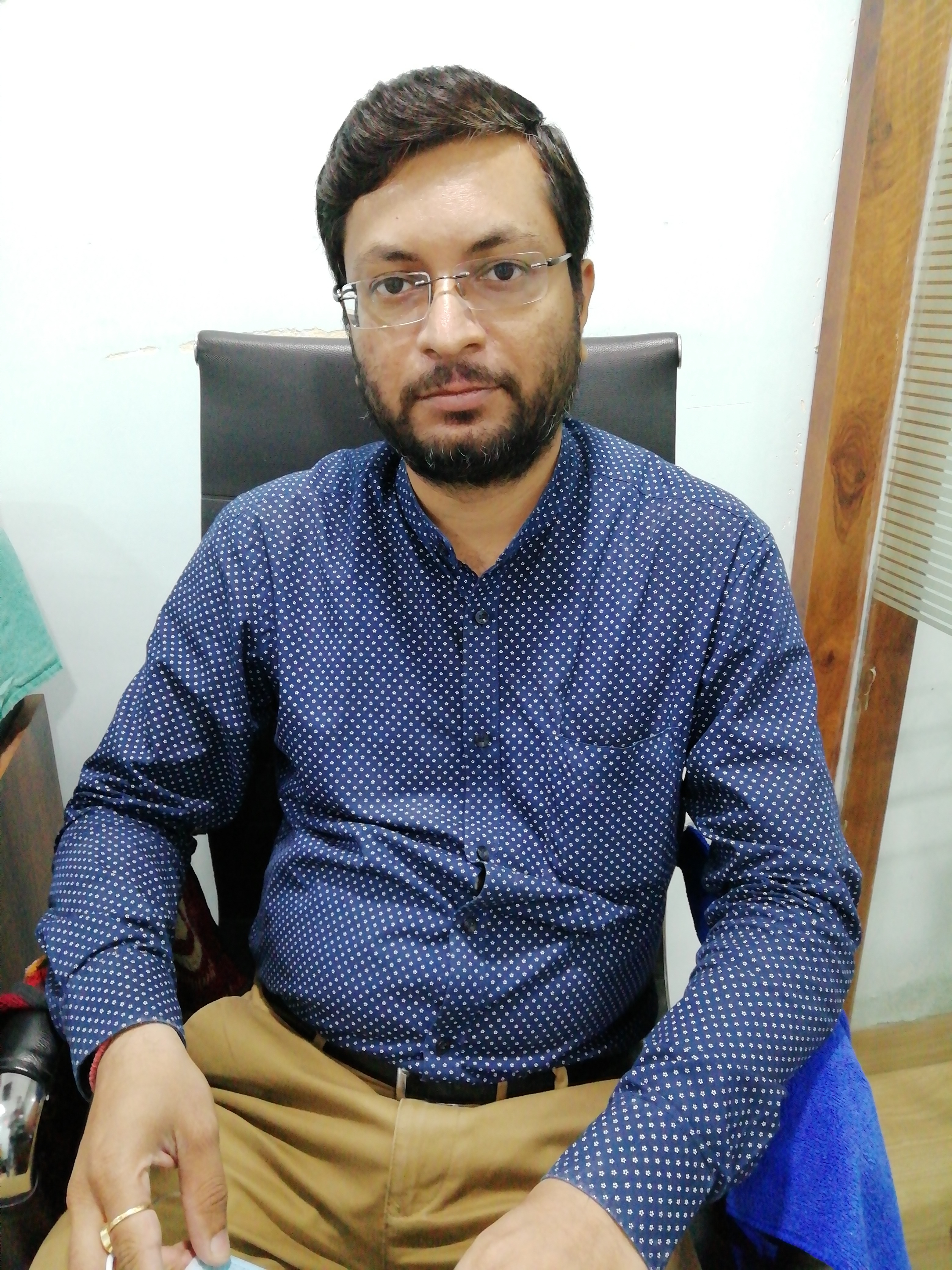 Dr. Manish Patidar